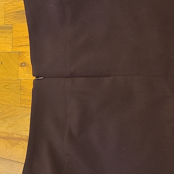 Alfani Women's Size 8 Burgundy Skirt - Picture 5 of 7